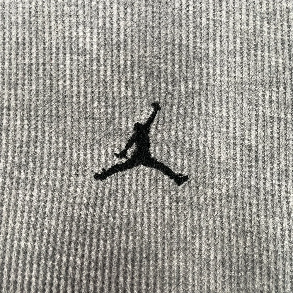 Jordan Mens Shirt XL Gray Long Sleeve Athletic Streetwear Knit Waffle Air